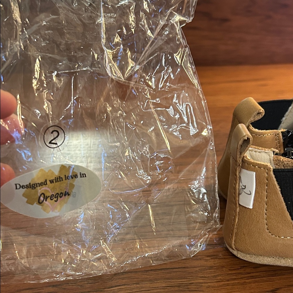 NWT size 2 Tan Little Love Bug Chelsea Boots - Picture 2 of 6